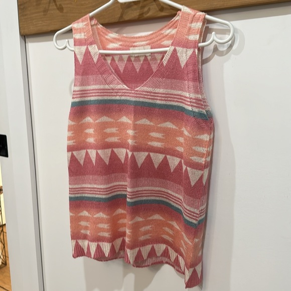 Pink and teal Aztec knit tank - Picture 2 of 4
